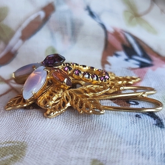 Purple Opaline Prong Set Rhinestone Gold Tone Rhodium Plate Vintage Brooch EUC - Picture 2 of 9